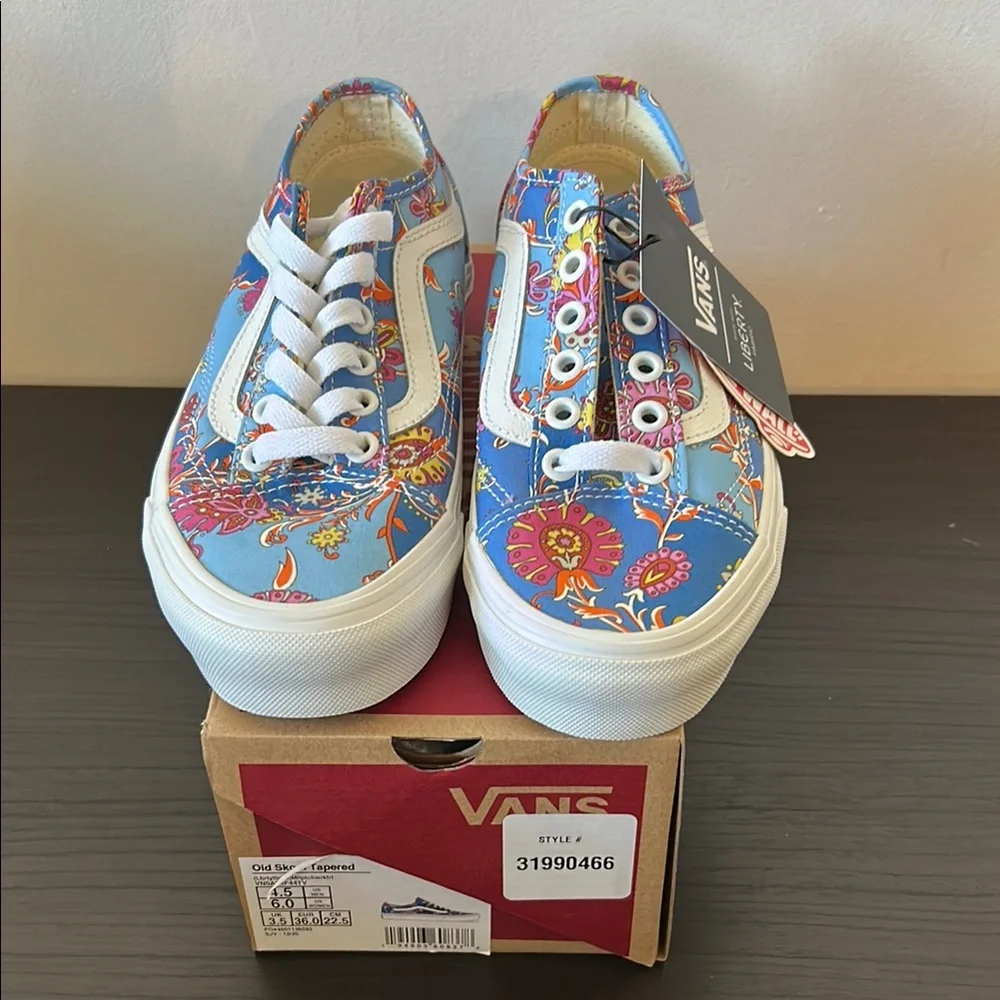 Vans Old Skool Tapered Blue and White Sneakers with Flowers Design - Picture 2 of 8